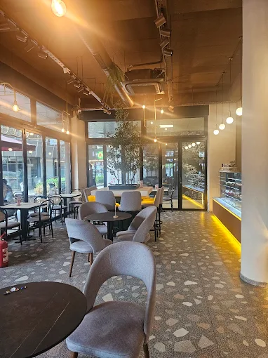 Beli Sweets and More